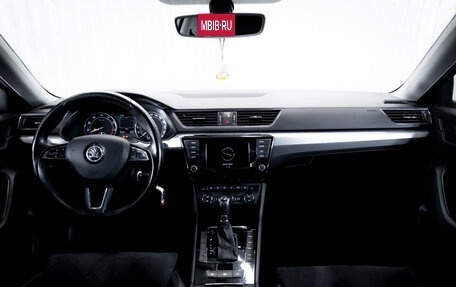 Skoda Superb III рестайлинг, 2015 год, 1 750 000 рублей, 14 фотография