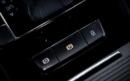 Skoda Superb III рестайлинг, 2015 год, 1 750 000 рублей, 26 фотография