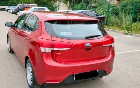 KIA Rio III рестайлинг, 2015 год, 1 000 000 рублей, 1 фотография