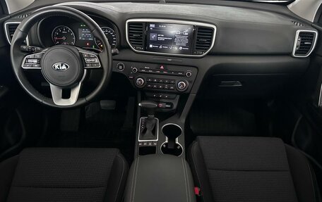 KIA Sportage IV рестайлинг, 2021 год, 2 999 000 рублей, 9 фотография