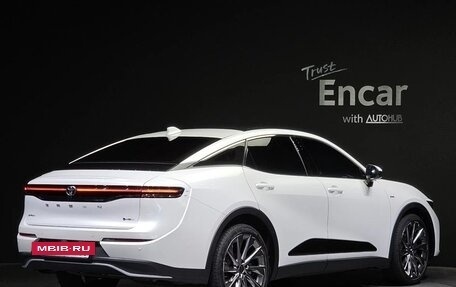 Toyota Crown, 2024 год, 5 150 000 рублей, 3 фотография