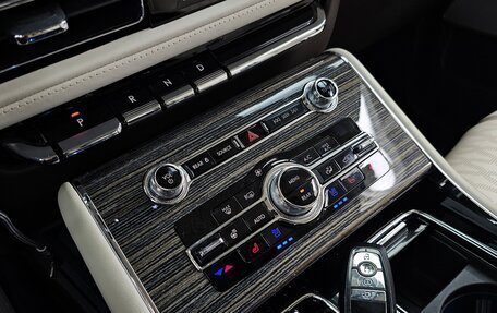Lincoln Aviator II, 2020 год, 5 090 000 рублей, 9 фотография