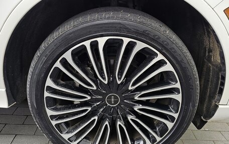 Lincoln Aviator II, 2020 год, 5 090 000 рублей, 5 фотография