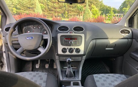 Ford Focus II рестайлинг, 2006 год, 385 000 рублей, 20 фотография