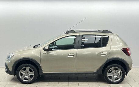 Renault Sandero II рестайлинг, 2021 год, 1 450 000 рублей, 2 фотография