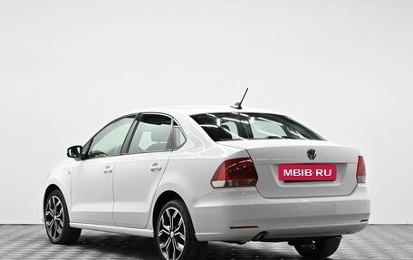 Volkswagen Polo VI (EU Market), 2016 год, 955 000 рублей, 2 фотография