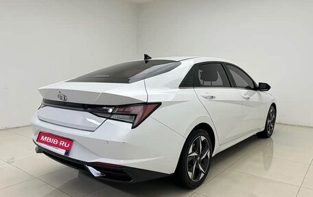 Hyundai Elantra, 2022 год, 1 500 000 рублей, 4 фотография