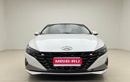 Hyundai Elantra, 2022 год, 1 500 000 рублей, 2 фотография