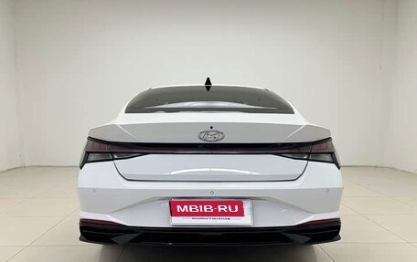 Hyundai Elantra, 2022 год, 1 500 000 рублей, 5 фотография