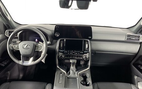 Lexus LX, 2024 год, 25 490 000 рублей, 14 фотография