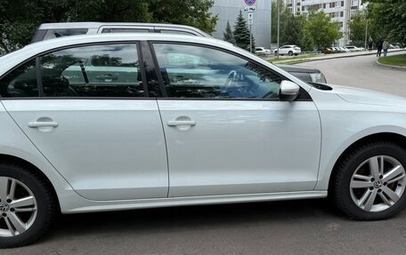 Volkswagen Jetta VI, 2017 год, 1 600 000 рублей, 3 фотография