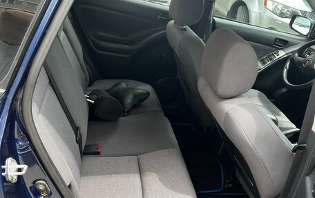 Pontiac Vibe II, 2004 год, 670 000 рублей, 20 фотография