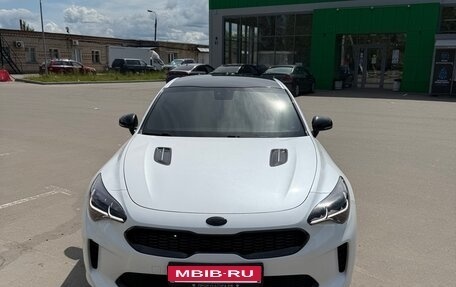 KIA Stinger I, 2019 год, 2 950 000 рублей, 2 фотография