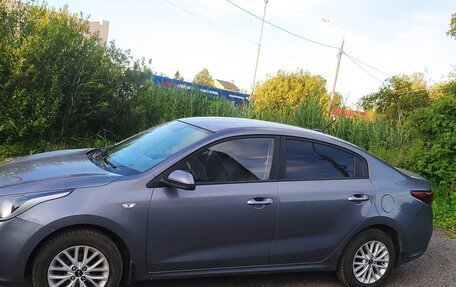KIA Rio IV, 2018 год, 1 295 000 рублей, 2 фотография