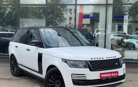 Land Rover Range Rover IV рестайлинг, 2018 год, 5 994 000 рублей, 3 фотография