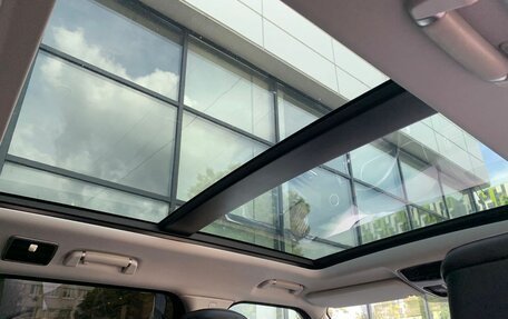 Land Rover Range Rover IV рестайлинг, 2018 год, 5 994 000 рублей, 12 фотография