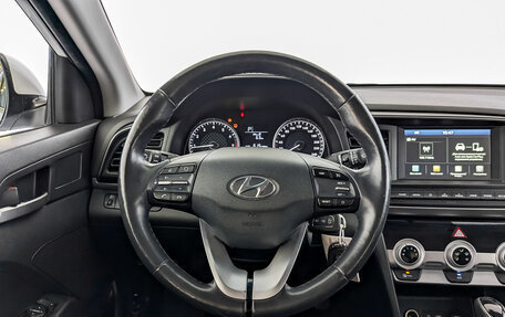 Hyundai Elantra VI рестайлинг, 2019 год, 1 615 000 рублей, 21 фотография