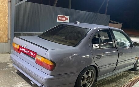 Nissan Primera II рестайлинг, 1994 год, 330 000 рублей, 5 фотография