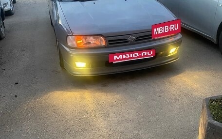 Nissan Primera II рестайлинг, 1994 год, 330 000 рублей, 8 фотография