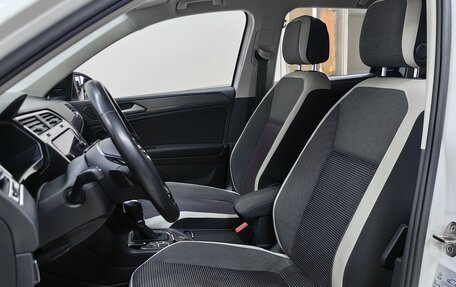 Volkswagen Tiguan II, 2019 год, 2 979 000 рублей, 6 фотография