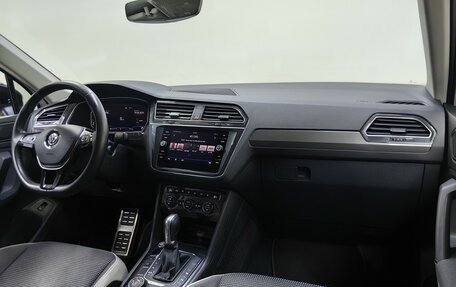Volkswagen Tiguan II, 2019 год, 2 979 000 рублей, 13 фотография