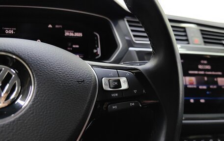 Volkswagen Tiguan II, 2019 год, 2 979 000 рублей, 19 фотография
