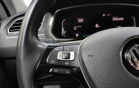 Volkswagen Tiguan II, 2019 год, 2 979 000 рублей, 18 фотография