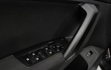 Volkswagen Tiguan II, 2019 год, 2 979 000 рублей, 23 фотография
