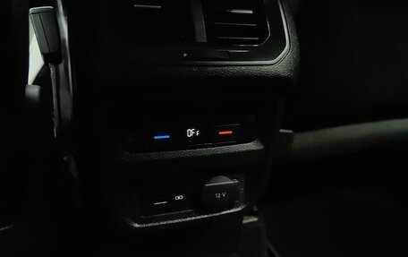 Volkswagen Tiguan II, 2019 год, 2 979 000 рублей, 17 фотография
