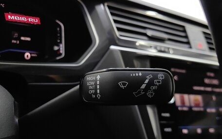 Volkswagen Tiguan II, 2019 год, 2 979 000 рублей, 21 фотография