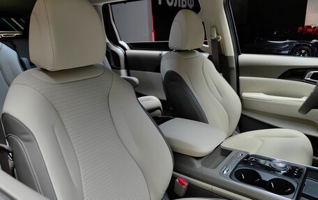 KIA Carnival, 2025 год, 6 950 000 рублей, 24 фотография