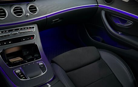 Mercedes-Benz E-Класс, 2021 год, 5 210 000 рублей, 10 фотография
