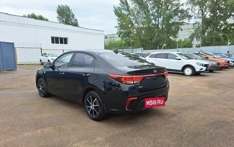 KIA Rio IV, 2017 год, 919 000 рублей, 7 фотография