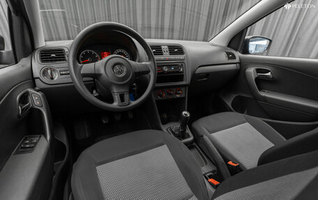 Volkswagen Polo VI (EU Market), 2011 год, 740 000 рублей, 9 фотография