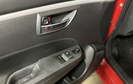 Suzuki Swift IV, 2011 год, 990 000 рублей, 18 фотография