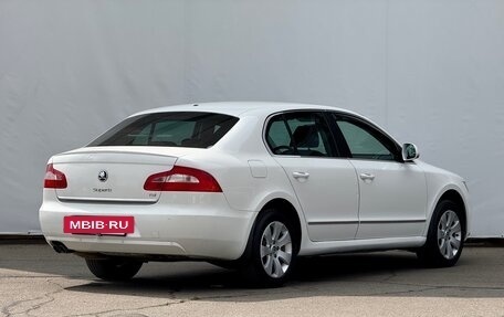 Skoda Superb III рестайлинг, 2013 год, 1 050 000 рублей, 6 фотография