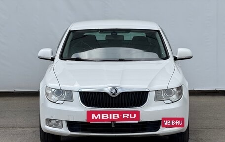 Skoda Superb III рестайлинг, 2013 год, 1 050 000 рублей, 2 фотография