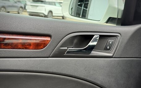 Skoda Superb III рестайлинг, 2013 год, 1 050 000 рублей, 16 фотография