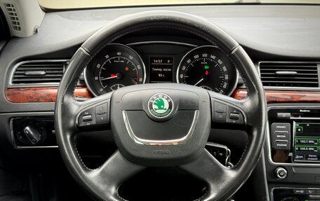 Skoda Superb III рестайлинг, 2013 год, 1 050 000 рублей, 17 фотография