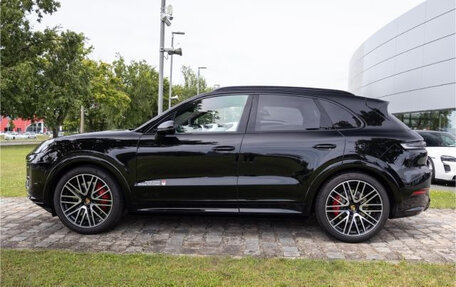 Porsche Cayenne III, 2025 год, 15 800 000 рублей, 2 фотография