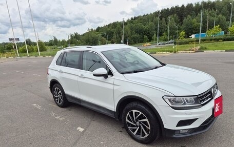 Volkswagen Tiguan II, 2018 год, 1 950 000 рублей, 4 фотография