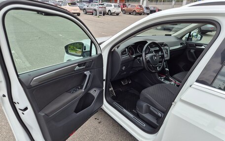 Volkswagen Tiguan II, 2018 год, 1 950 000 рублей, 27 фотография