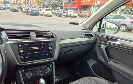 Volkswagen Tiguan II, 2018 год, 1 950 000 рублей, 33 фотография