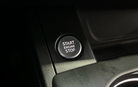 Audi A4, 2017 год, 2 140 000 рублей, 16 фотография