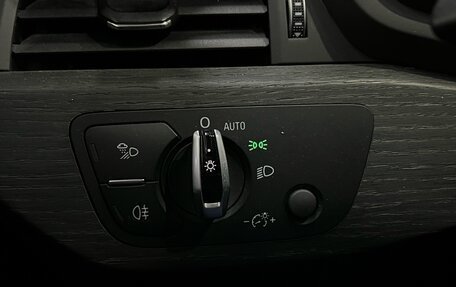 Audi A4, 2017 год, 2 140 000 рублей, 18 фотография
