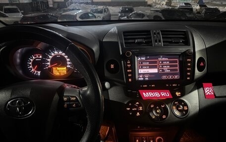 Toyota RAV4, 2010 год, 1 690 000 рублей, 7 фотография