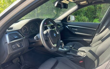 BMW 3 серия, 2018 год, 2 570 000 рублей, 3 фотография
