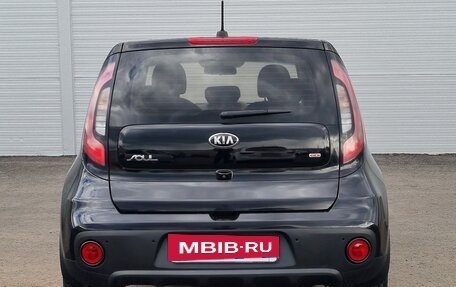 KIA Soul II рестайлинг, 2017 год, 1 435 000 рублей, 6 фотография