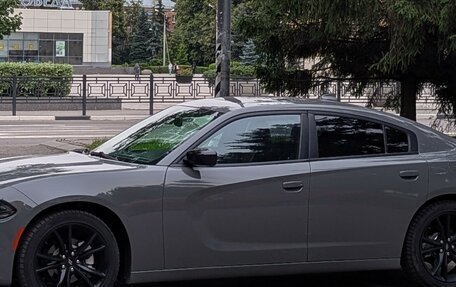 Dodge Charger, 2017 год, 3 195 000 рублей, 4 фотография
