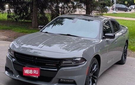 Dodge Charger, 2017 год, 3 195 000 рублей, 10 фотография